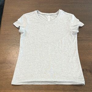 ALO Yoga Gray Short Sleeve Tee